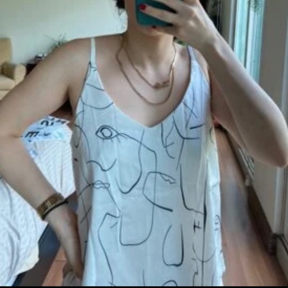 Tank top with abstract print - Picture 3 of 10
